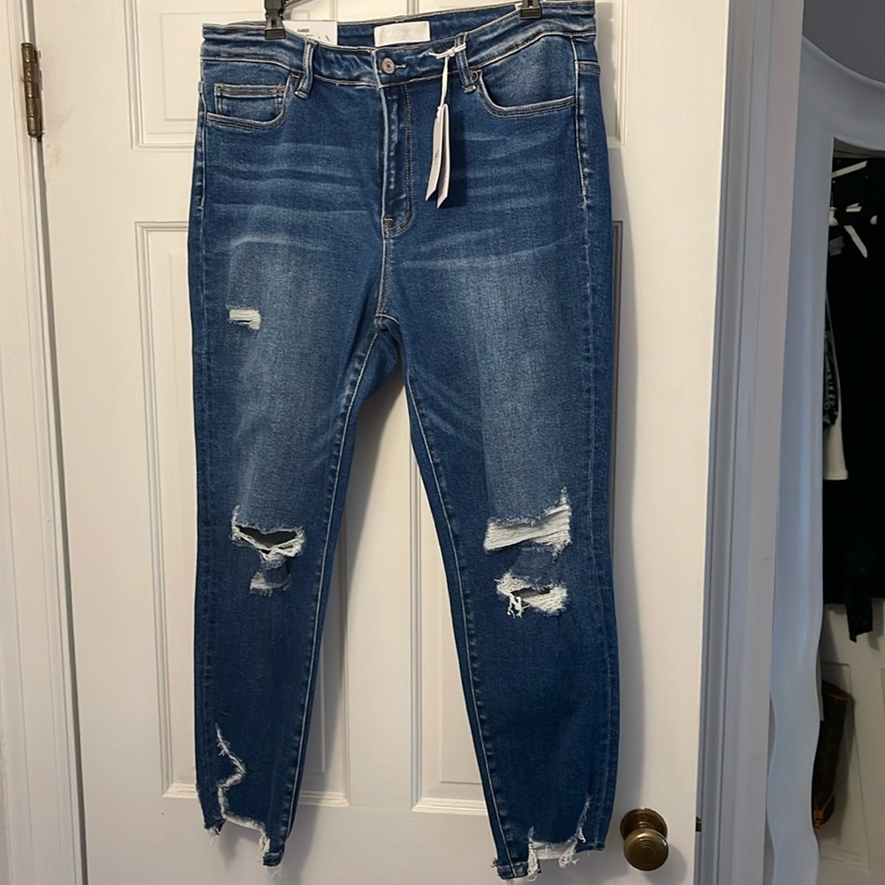 NWT Vervet Blue jeans in Amber mid rise skinny style